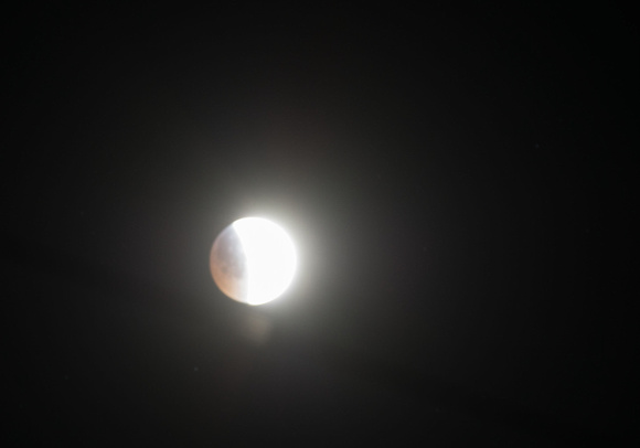 Apr 4 - Early Lunar Eclipse